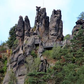 Warum diese spitzen Zapfen ausgerechnet Nonnenfelsen heißen, wissen nur Eingeweihte. Foto: Swen Geißler